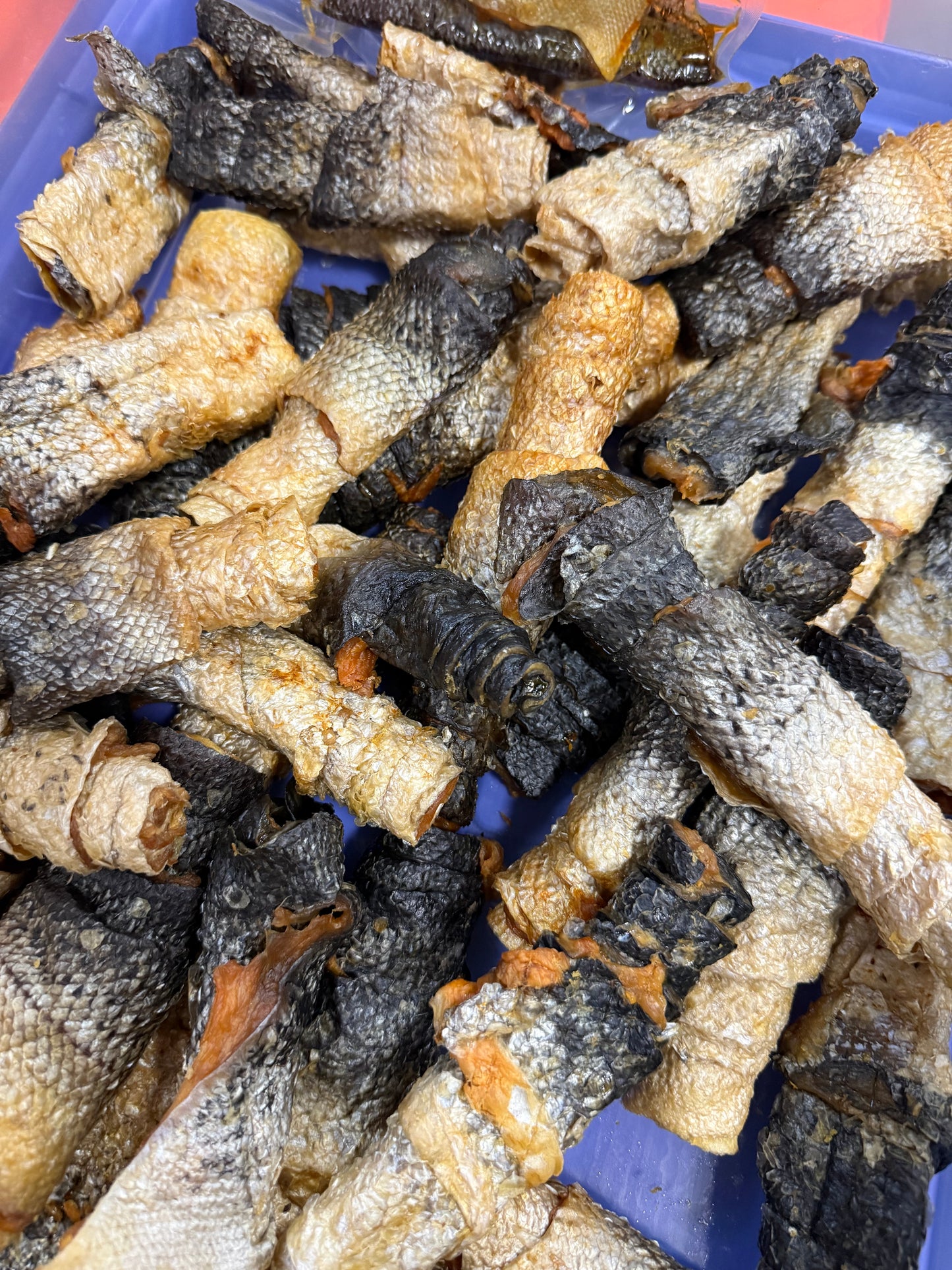 All Natural Rolled Salmon Skin Dog Chews: NO Rawhide! Protein Enriched Great for all age Dogs & Puppies!