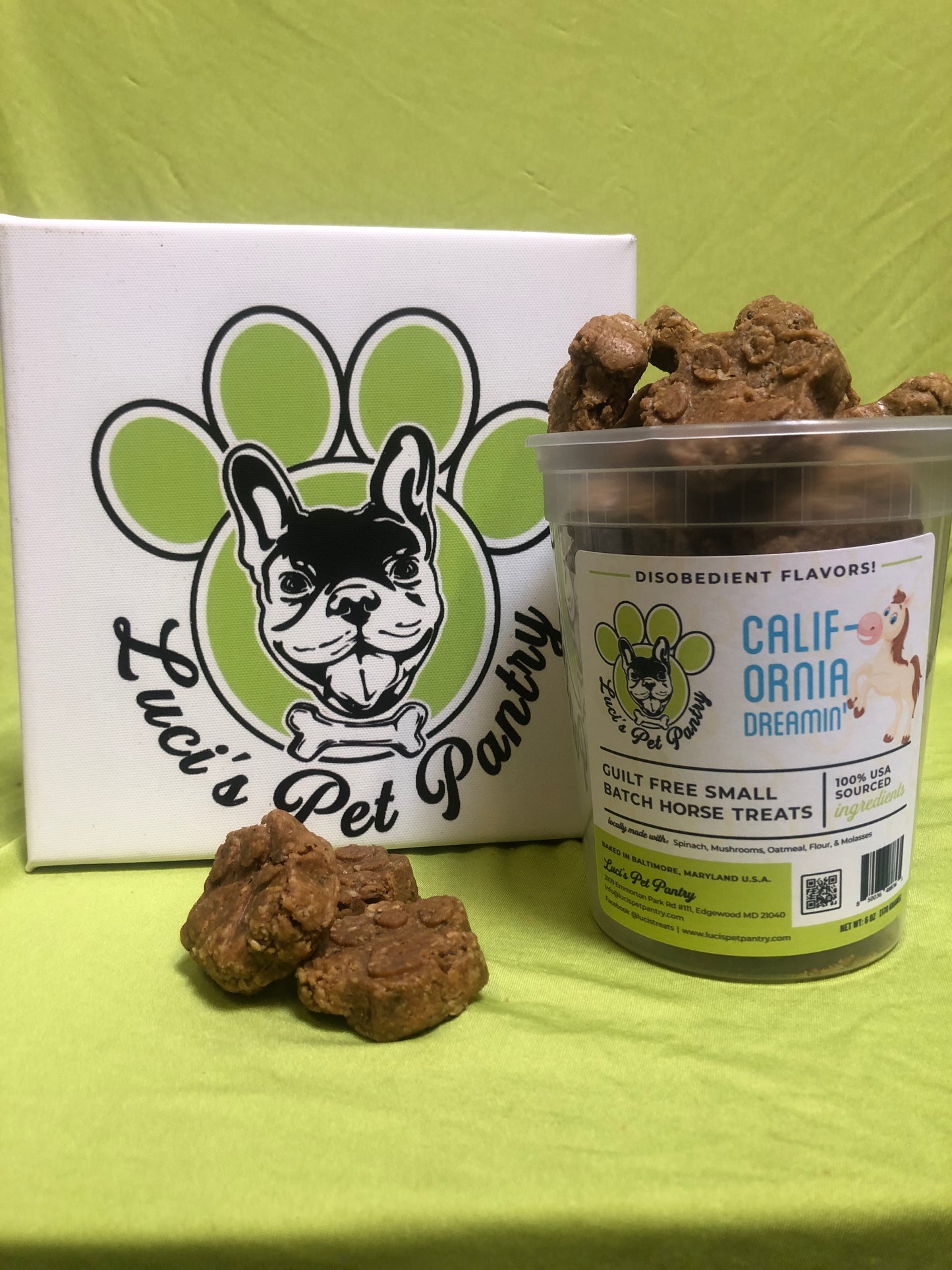 California Dreamin' - All Natural "Spinach & Mushroom" Horse Treats - Disobedient Biscuits Bulk Tub